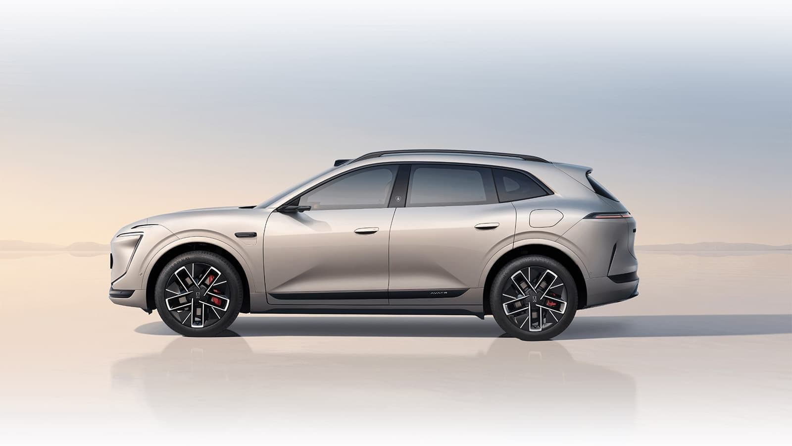 Avatr Unveils New 07L SUV Targeting Competitive EV Market - 2