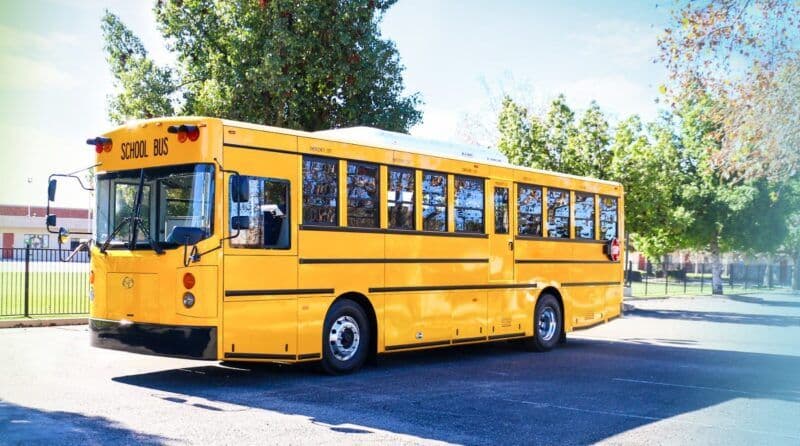 La legislación bipartidista busca reautorizar el Programa de Autobuses Escolares Limpios