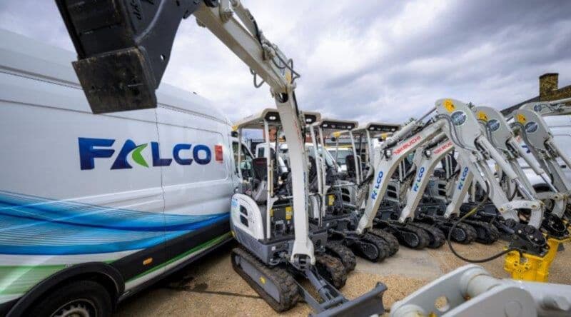 Falco Construction Expande su Flota Eléctrica con 15 Nuevas Mini Excavadoras Takeuchi