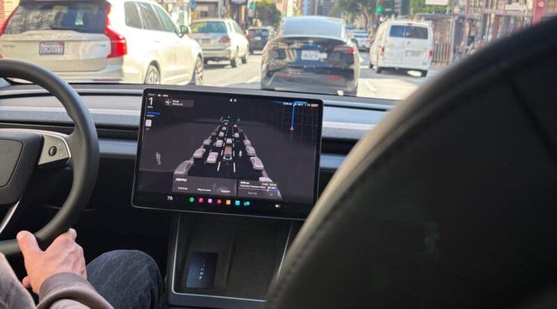 Testy Robotaxi Tesli w San Francisco: Doświadczenie Porównawcze