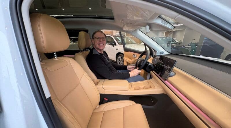 L'Ascesa dei Costruttori Cinesi di Automobili in Brasile: Approfondimenti da Recenti Visite ai Concessionari